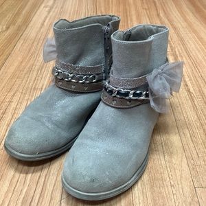 Little Girl Boots!